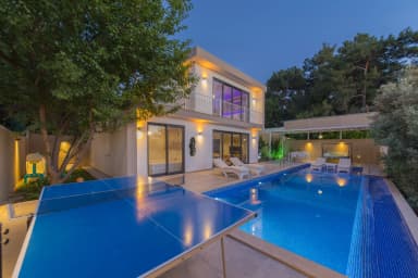 Villa Netya Korunaklı Havuz 84