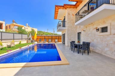 Villa Kaşlı 1 Korunaklı Havuz 44