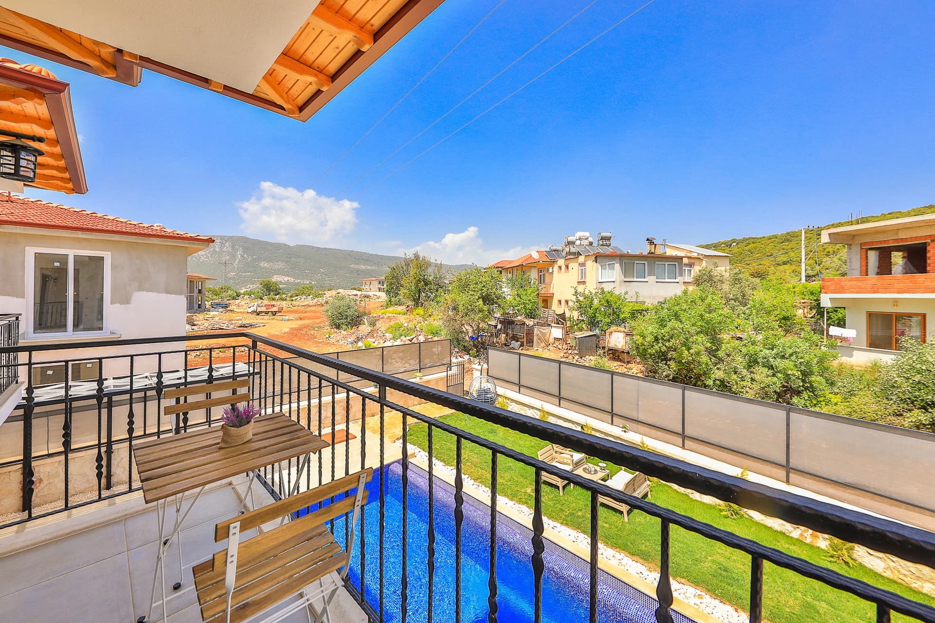 Villa Kaşlı 1 Korunaklı Havuz 32
