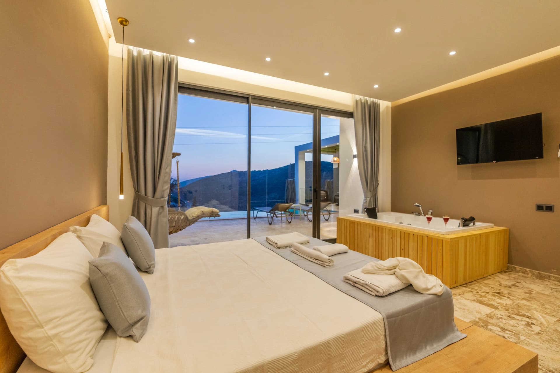 Villa Happy Vibes Korunaklı Havuz 66