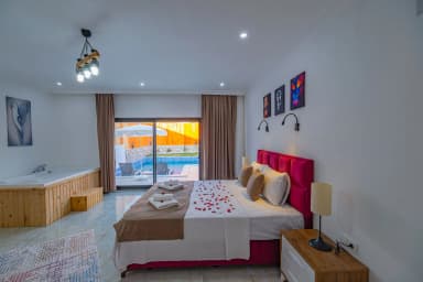 Villa Emre Korunaklı Havuz 91