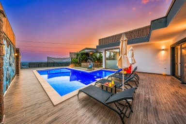 Villa Şeftali Korunaklı Havuz 52