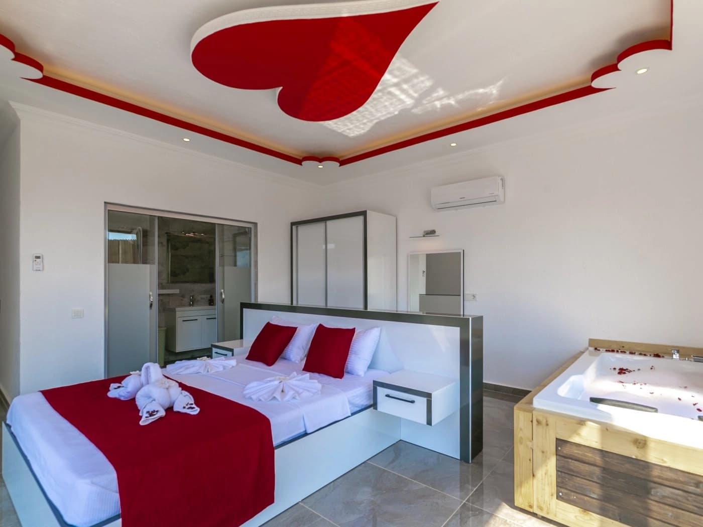 Villa İncir Çavdır Korunaklı Havuz 37