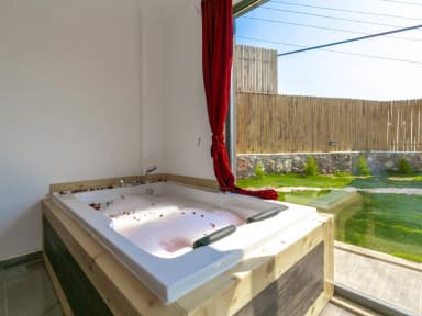 Villa İncir Çavdır Korunaklı Havuz 51