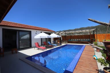 Villa Busem Korunaklı Havuz 84