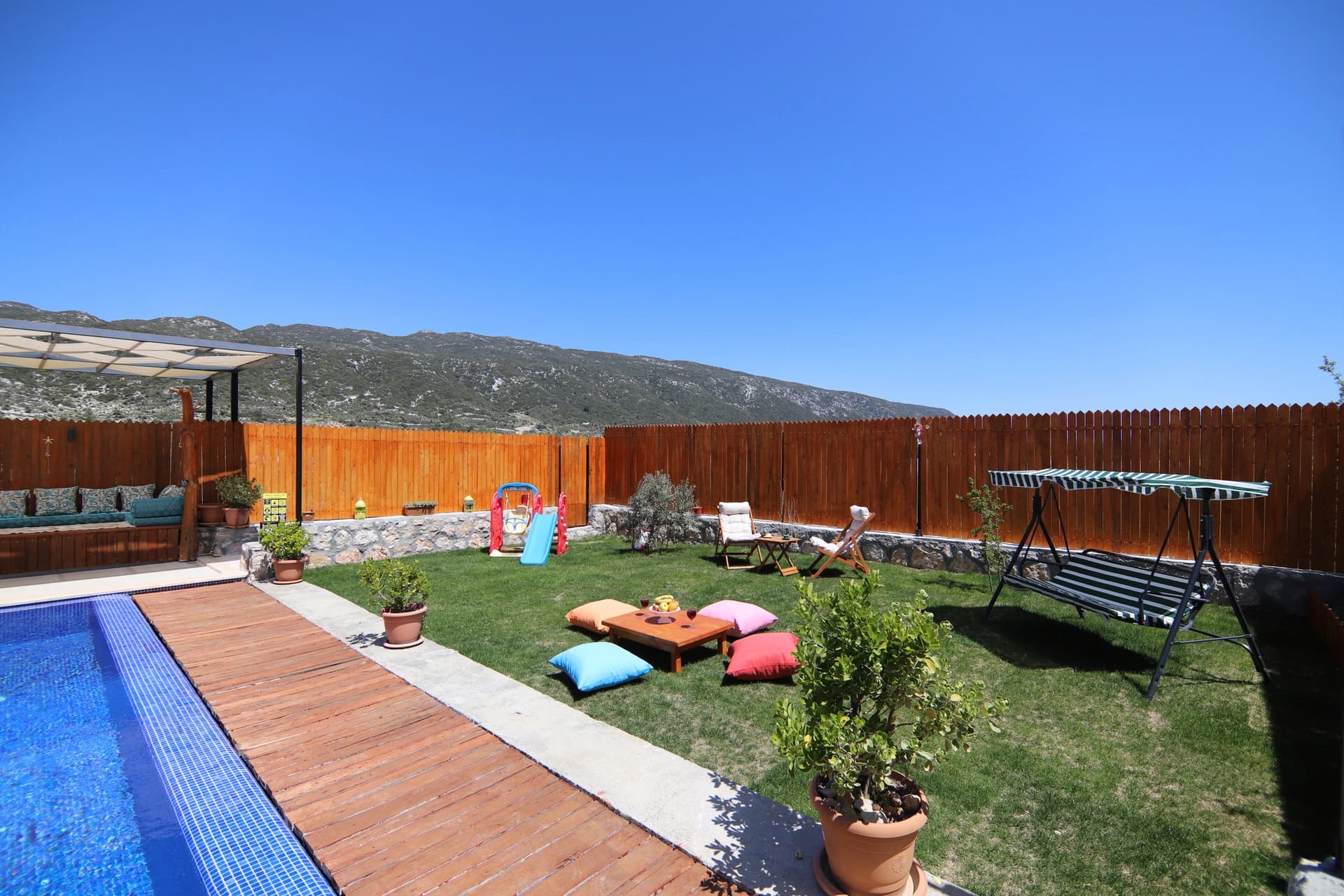 Villa Busem Korunaklı Havuz 36