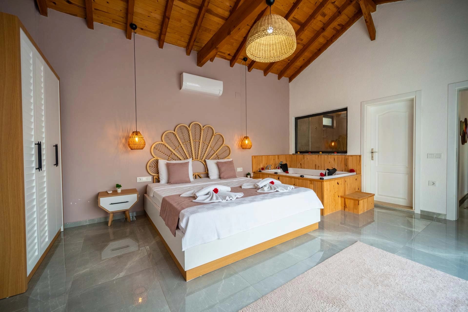 Villa Busem Korunaklı Havuz 86