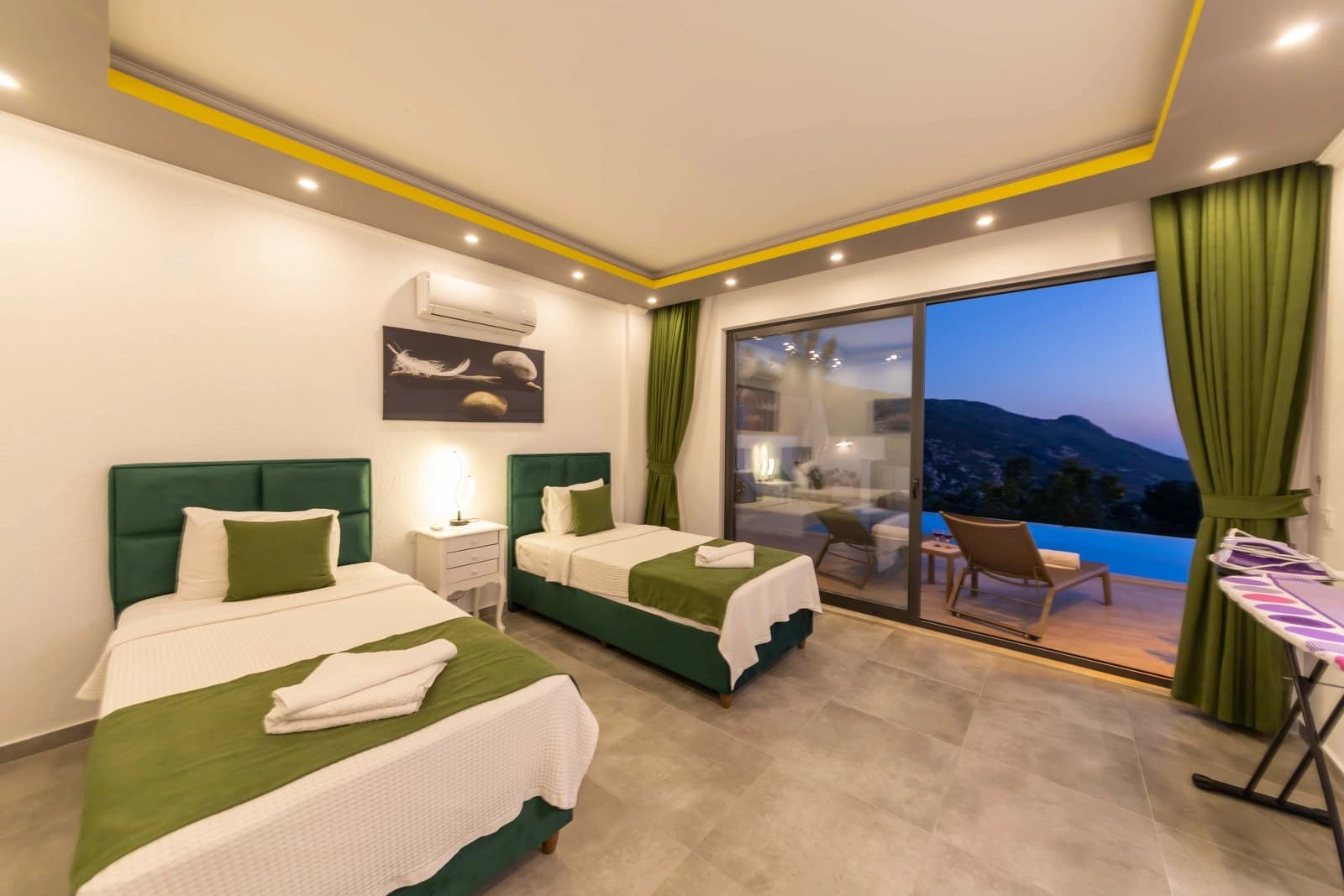 Villa Azra İslamlar Korunaklı Havuz 72