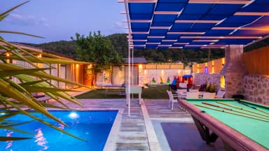 Villa Tokyo Korunaklı Havuz 56