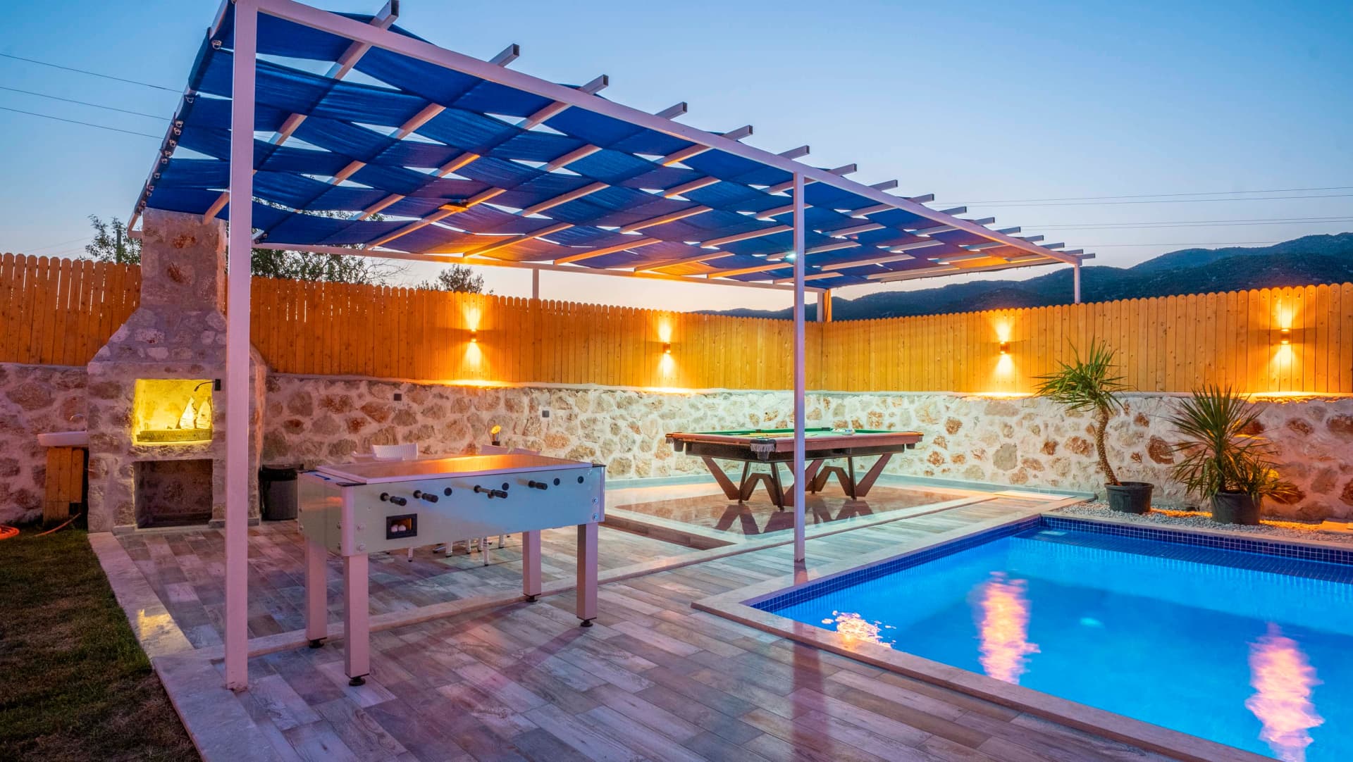 Villa Tokyo Korunaklı Havuz 84