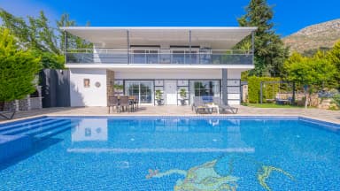 Villa Mutlu Üzümlü Korunaklı Havuz 49