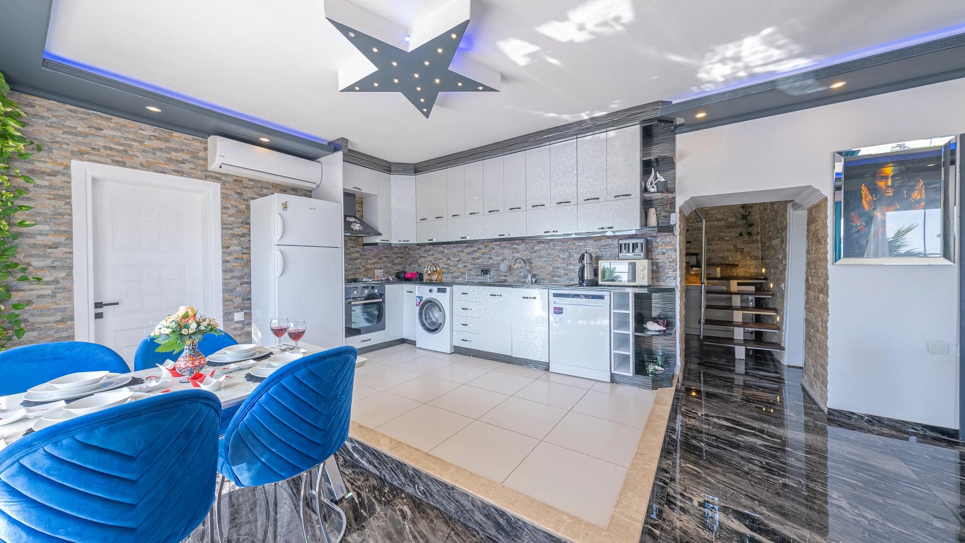 Villa Mutlu Üzümlü Korunaklı Havuz 57