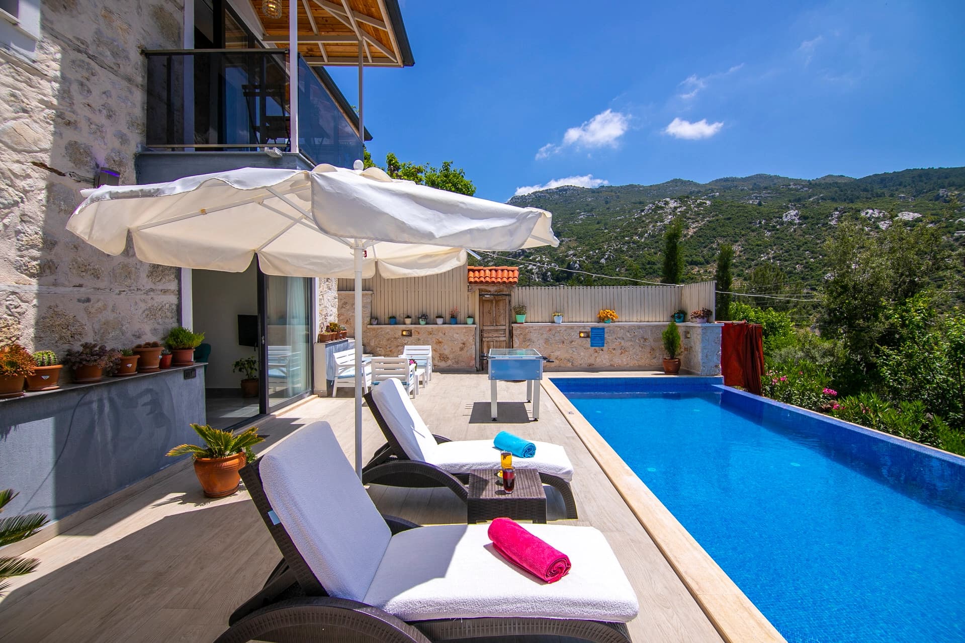 Villa Dia Korunaklı Havuz 68