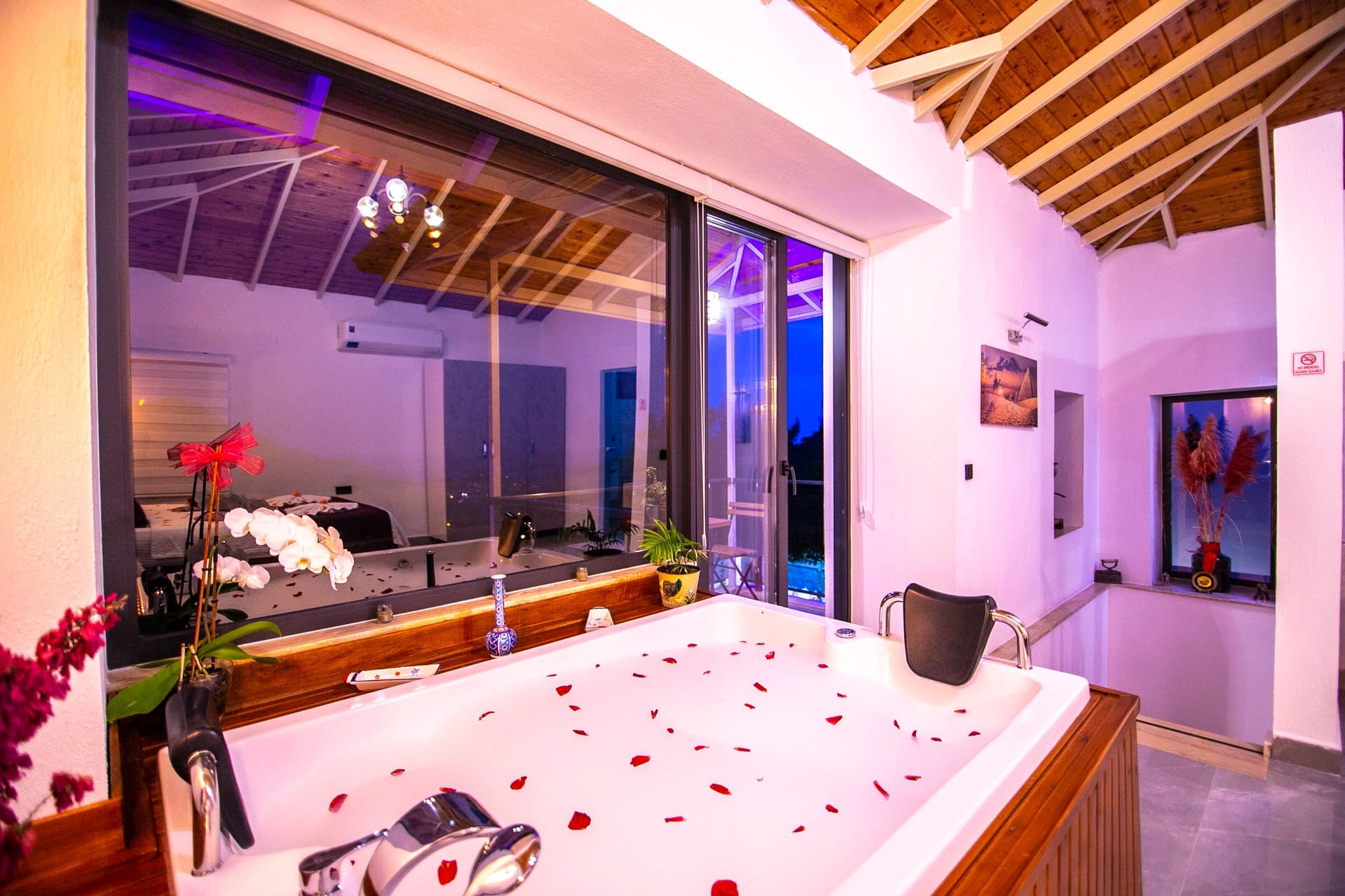 Villa Dia Korunaklı Havuz 36