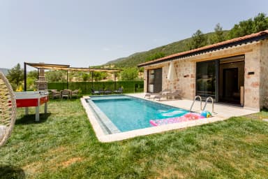 Villa Menesa Korunaklı Havuz 29