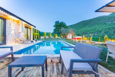 Villa Menesa Sarıbelen 72