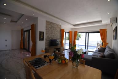 Villa Odesa Korunaklı Havuz 50