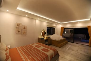 Villa Odesa Korunaklı Havuz 44