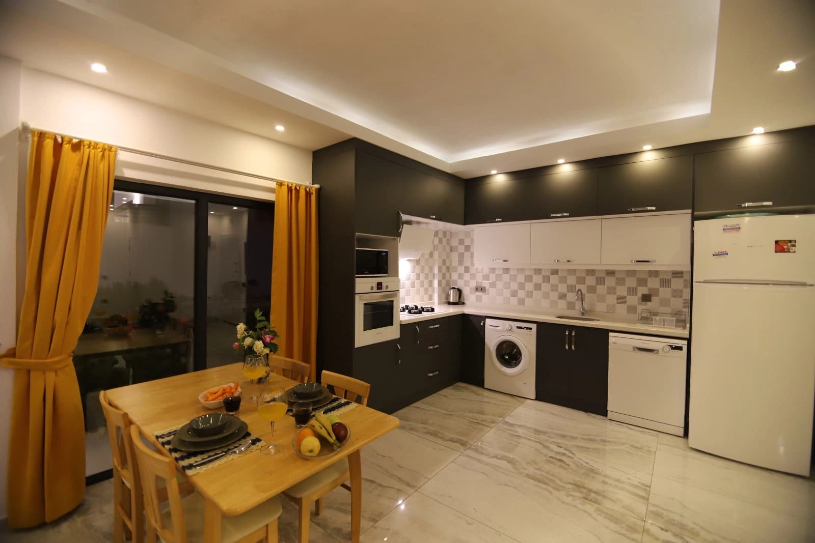 Villa Odesa Korunaklı Havuz 64