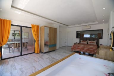 Villa Odesa Korunaklı Havuz 58