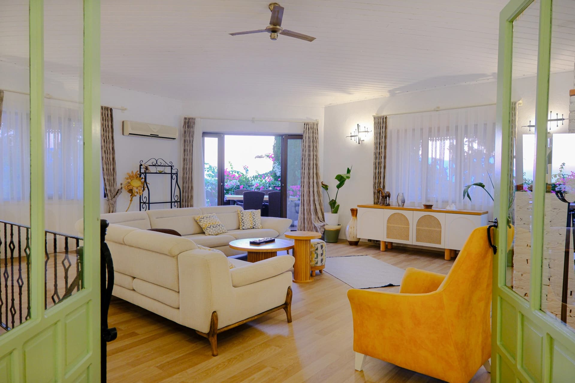 Villa Tramonto Korunaklı Havuz 95