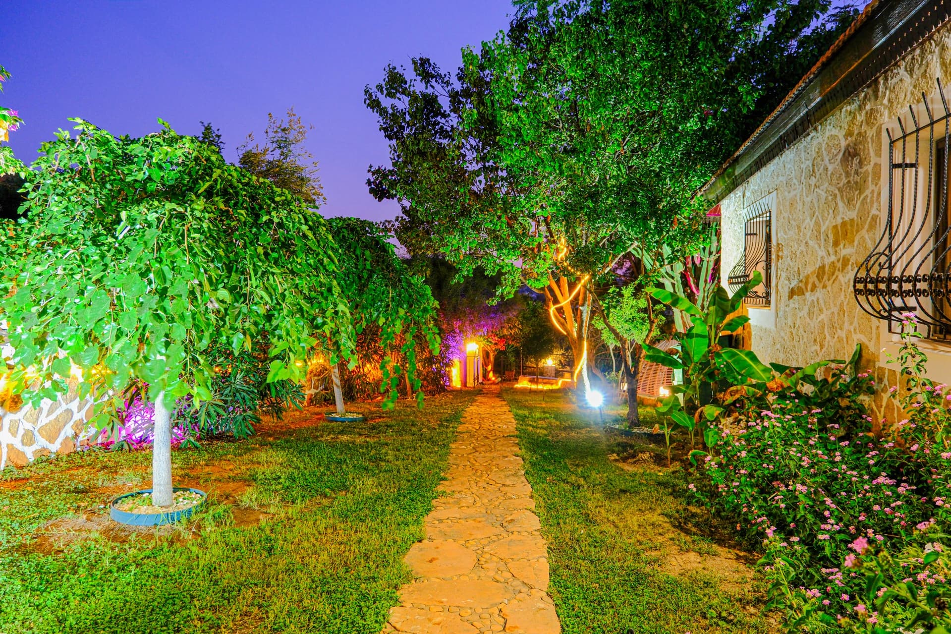 Villa Tramonto Korunaklı Havuz 87