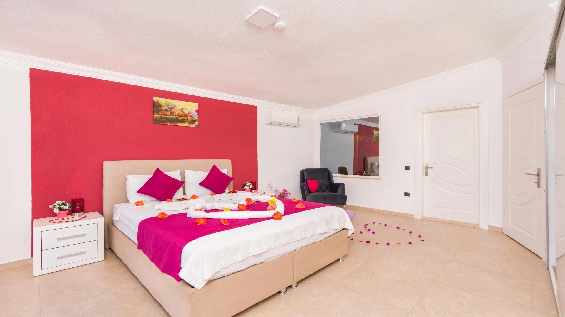 Villa Manolya 1 Korunaklı Havuz 90