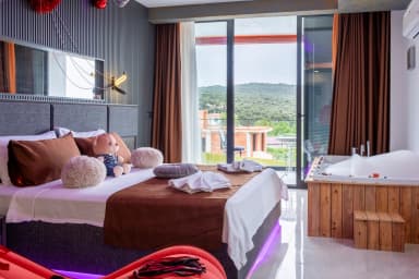 Villa Azores Korunaklı Havuz 39