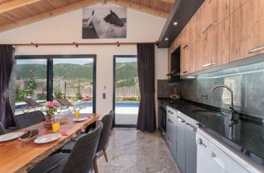 Villa Opulent Korunaklı Havuz 94