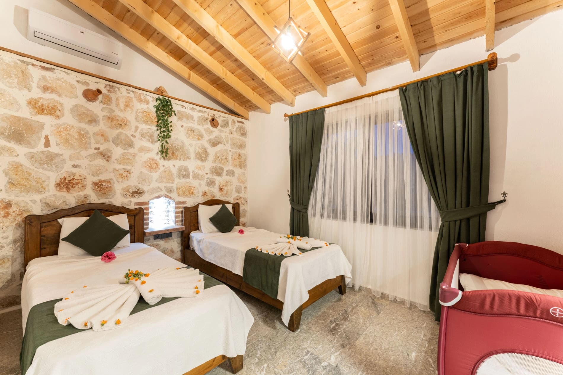 Villa Opulent Korunaklı Havuz 54