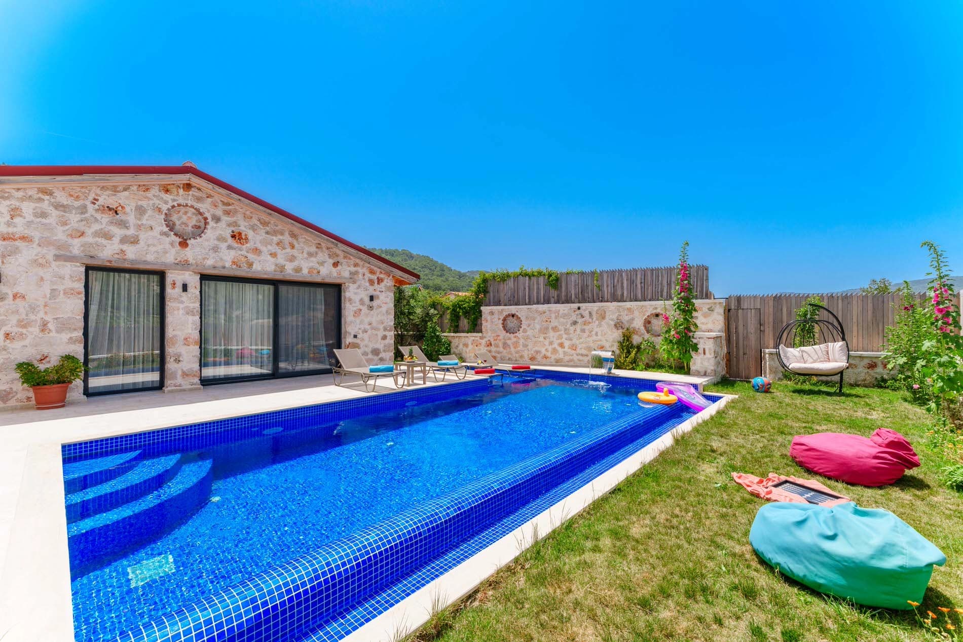 Villa Opulent Korunaklı Havuz 10