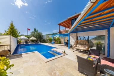 Villa Orpheus Korunaklı Havuz 24