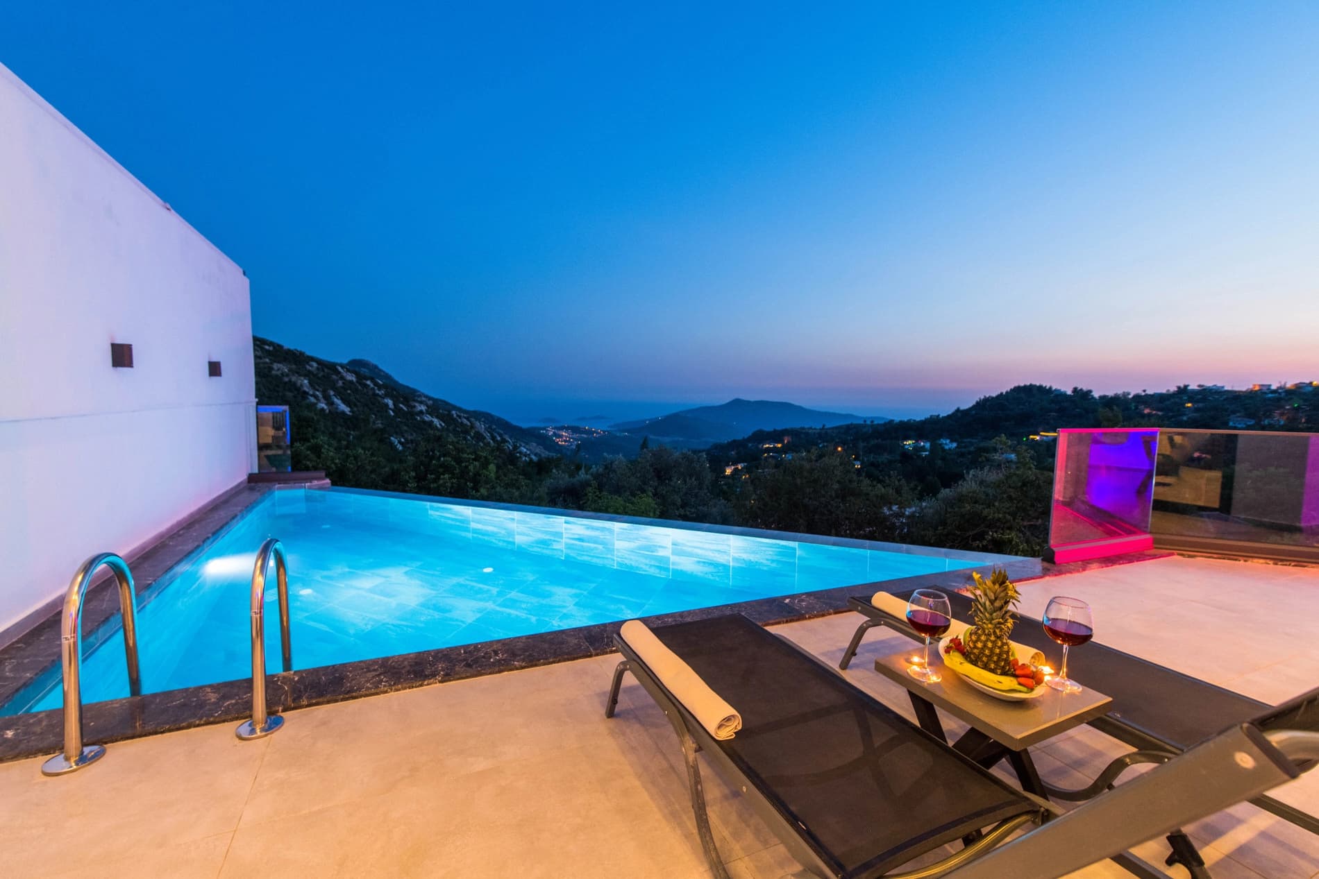 Villa Dilay Korunaklı Havuz 70