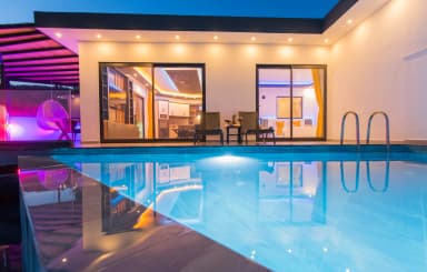 Villa Dilay Korunaklı Havuz 28