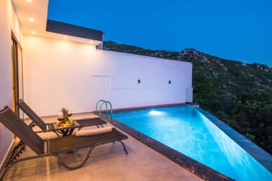 Villa Dilay Korunaklı Havuz 22