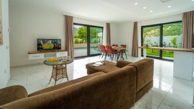 Villa Akkız Korunaklı Havuz 36