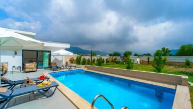 Villa Akkız Bezirgan 35