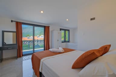 Villa Santorini Fethiye Korunaklı Havuz 50