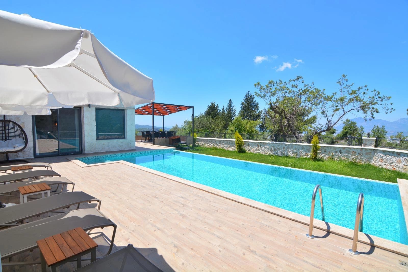 Villa İlkyaz Duo Isıtmalı Havuz 47