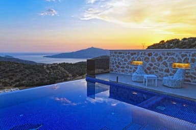 Villa Survival Isıtmalı Havuz 45