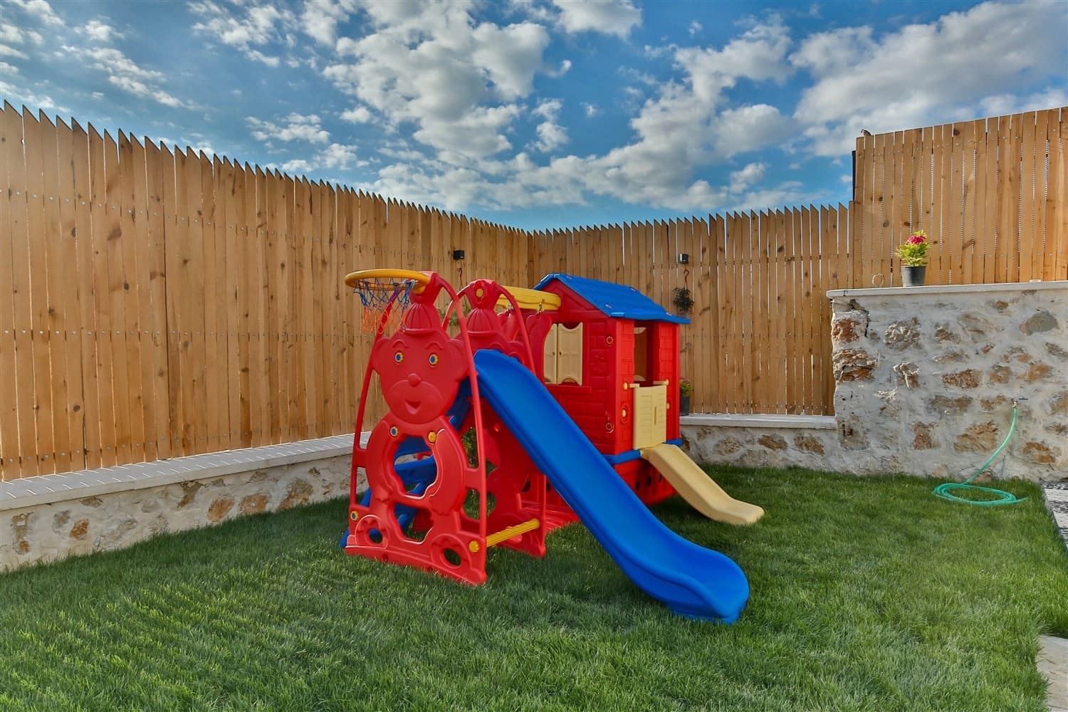 Villa Doğan Korunaklı Havuz 36