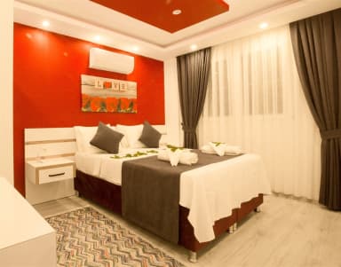 Villa Doğan Korunaklı Havuz 38