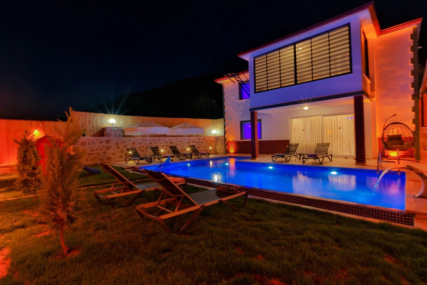 Villa Doğan Korunaklı Havuz 78