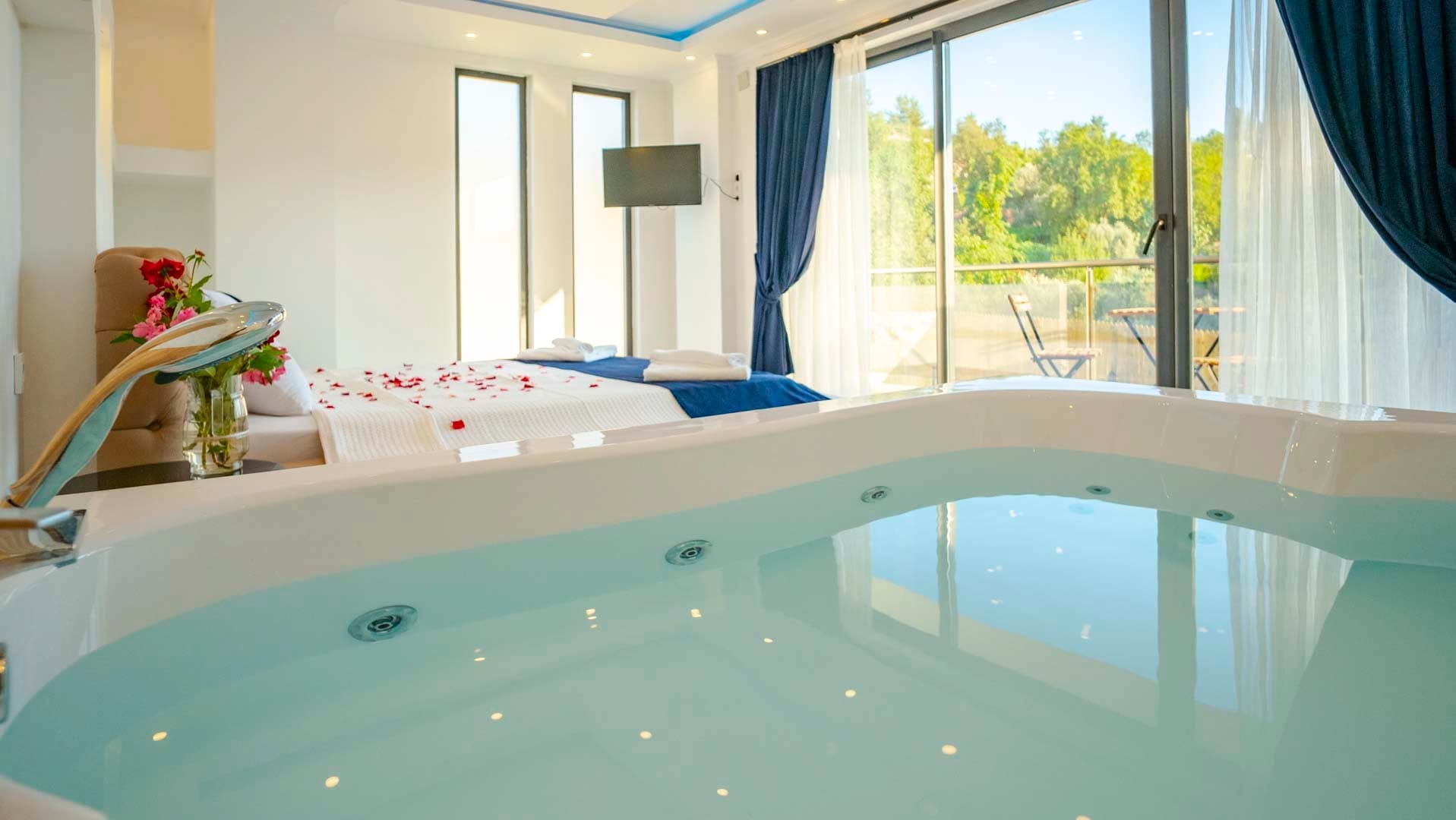 Villa Palas Korunaklı Havuz 16