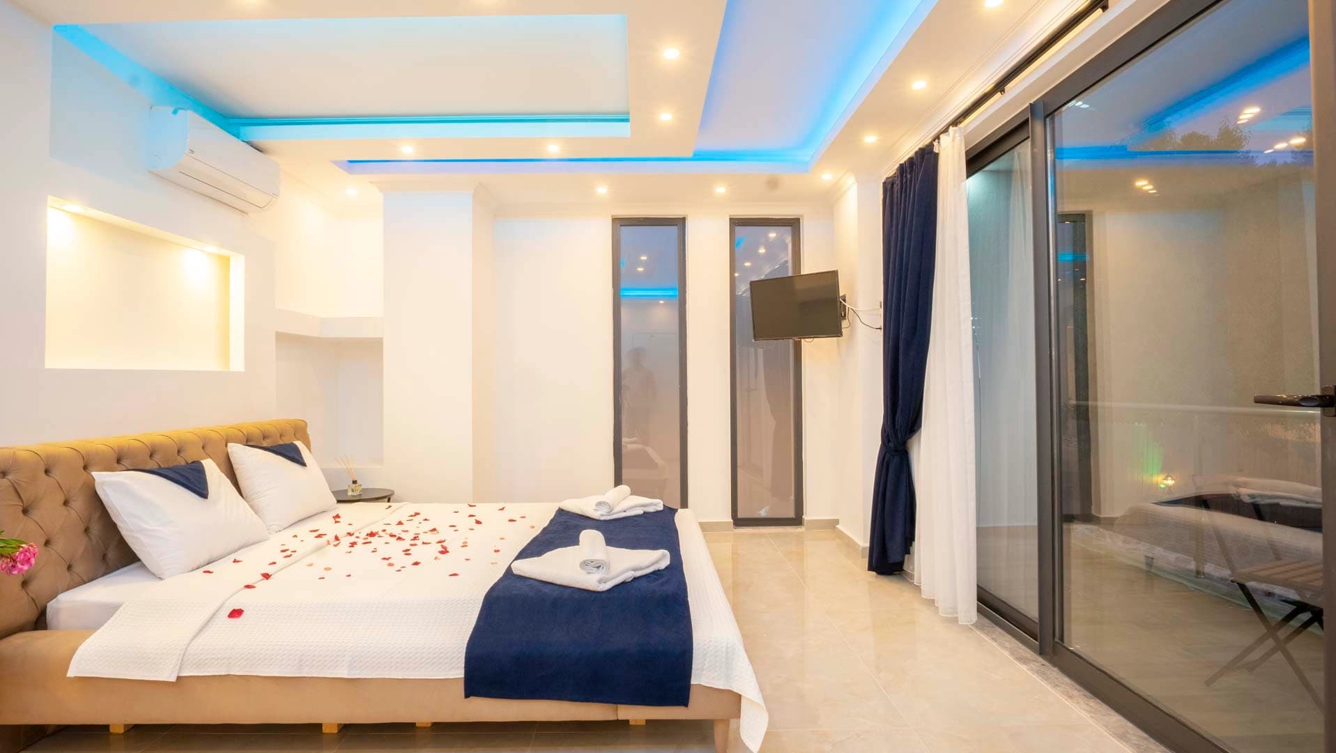 Villa Palas Korunaklı Havuz 30