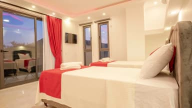 Villa Palas Korunaklı Havuz 58