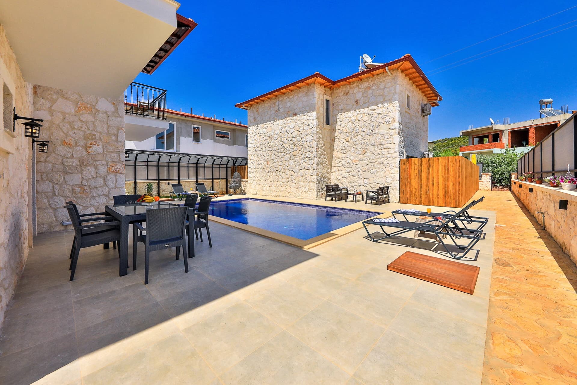 Villa Kaşlı 2 Korunaklı Havuz 30