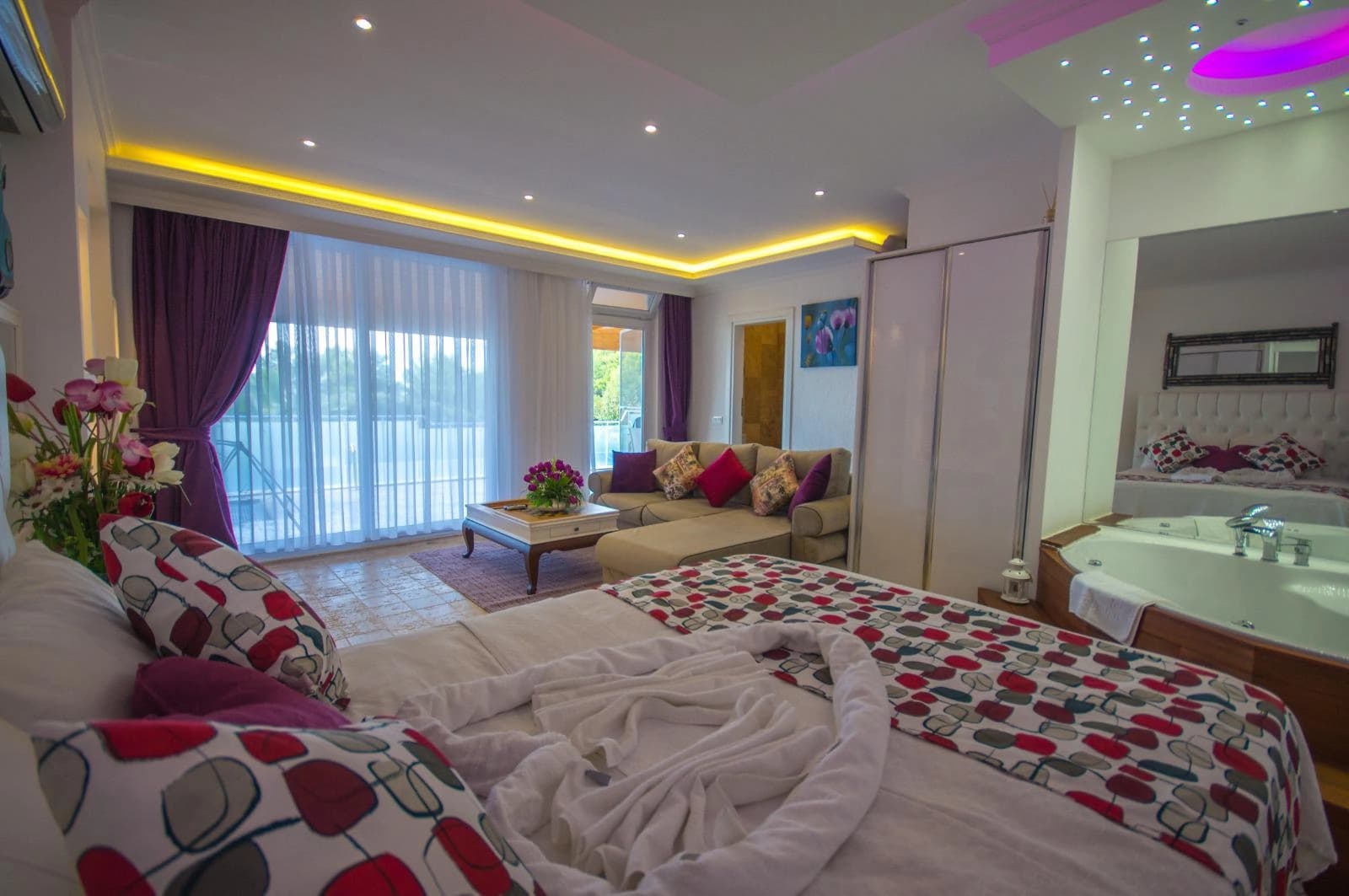 Villa Şirin İslamlar Korunaklı Havuz 79