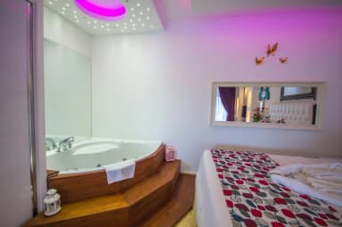 Villa Şirin İslamlar Korunaklı Havuz 93