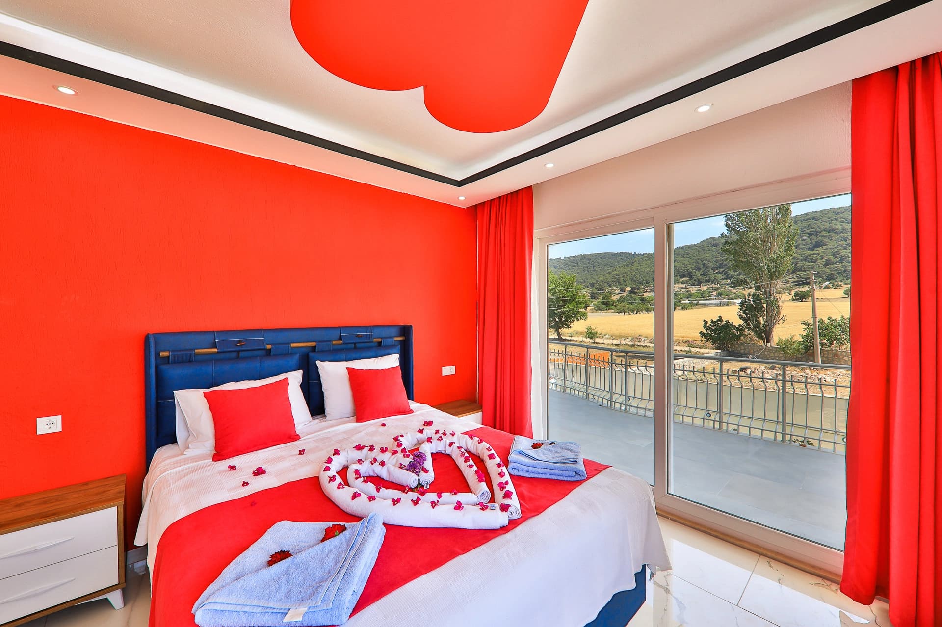 Villa Miranda Korunaklı Havuz 60